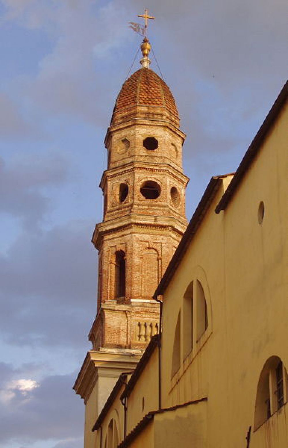 Non dimenticate di inserire nel vostro itinerario e di visitare la Badia di SS. Flora e Lucilla ad Arezzo