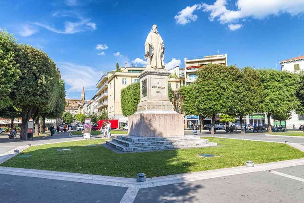 Non dimenticate di inserire nel vostro itinerario e di visitare il monumento di Guido Monaco ad Arezzo