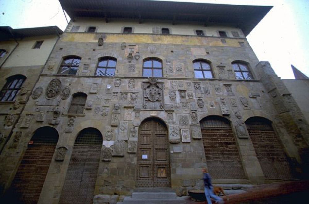 Non dimenticate di inserire nel vostro itinerario e di visitare il Palazzo Pretorio Arezzo